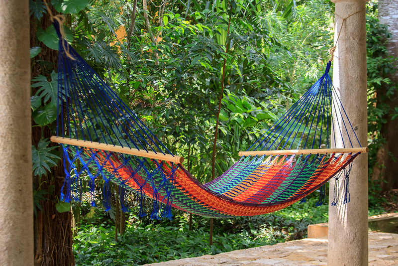 Dealsmate Mayan Legacy Queen Size Outdoor Cotton Mexican Resort Hammock No Fringe in Mexicana Colour